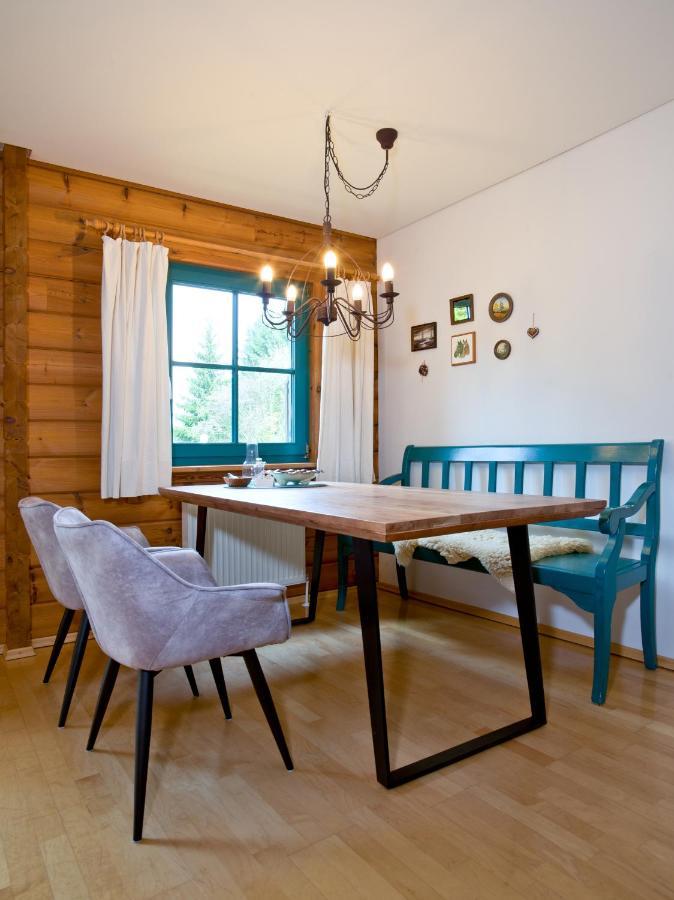 Ferienhaus Mitterdorf มิทเทอร์ฟีร์มิอันส์รอยท์ ภายนอก รูปภาพ